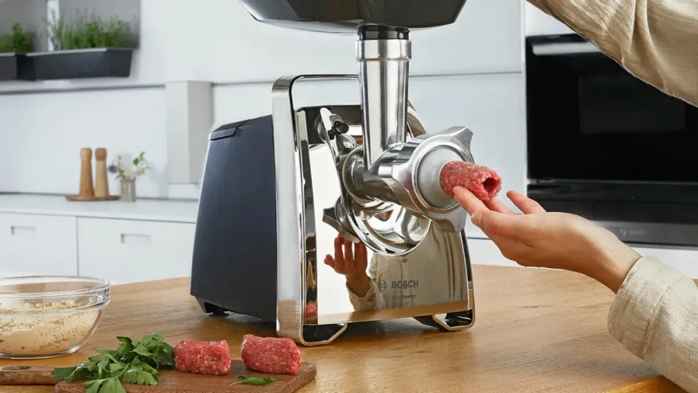 Мясорубка Bosch MFW 67440