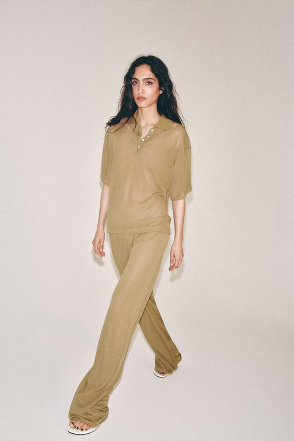 ZARA БРЮКИ ПРЯМОГО КРОЯ, ОЛИВКОВЫЙ