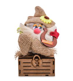 Народные промыслы DO-045 Домовой Василек на сундуке с подковой