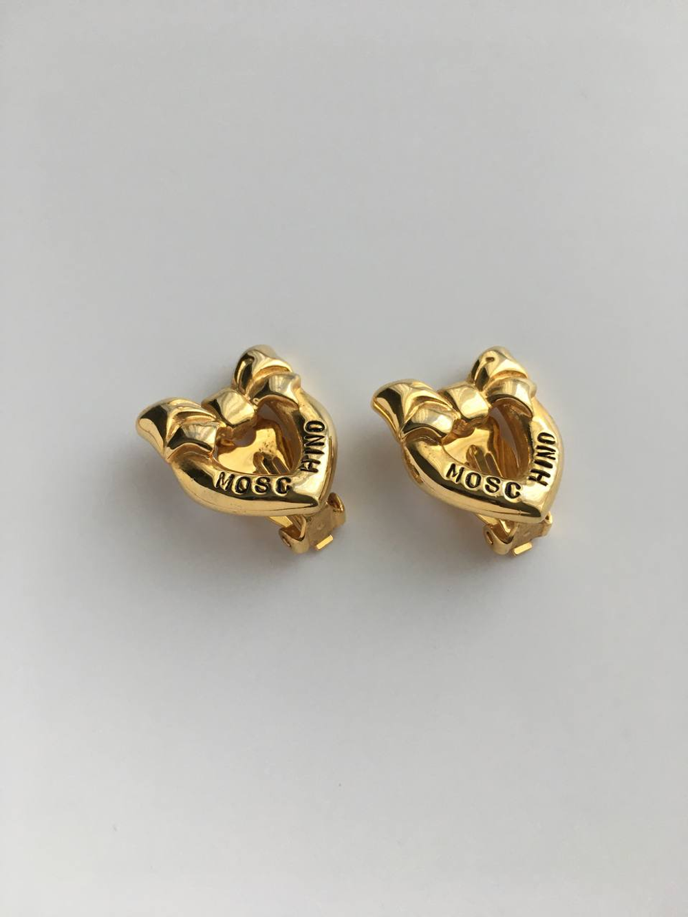 Клипсы сердечки Moschino