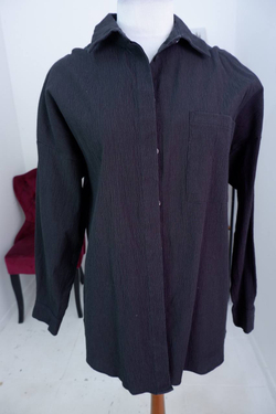 Рубашка ZARINA limited свободного кроя, жатая, маркировка на 46 размер