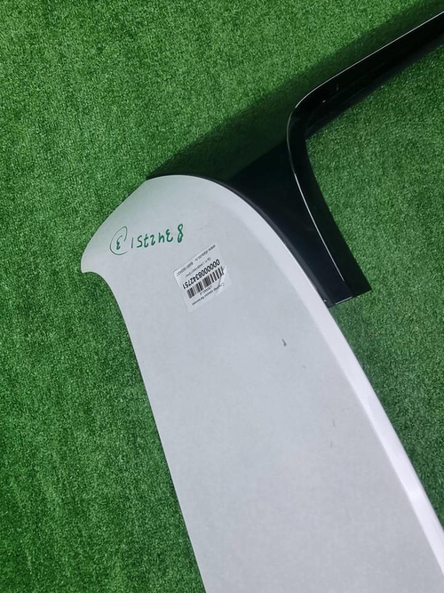 Спойлер крышки багажника Lixiang L6 (2024-н.в.)