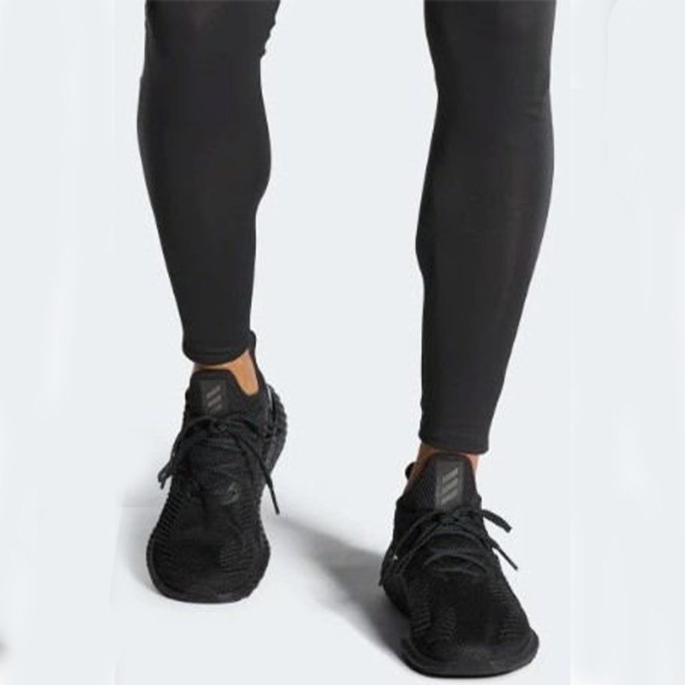 Кроссовки Adidas Alphaboost M