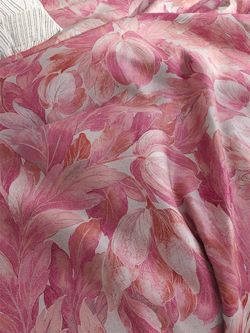 Наволочка комплект 2шт сатин Milky Garden "Вейгела" 70x70 см на молнии