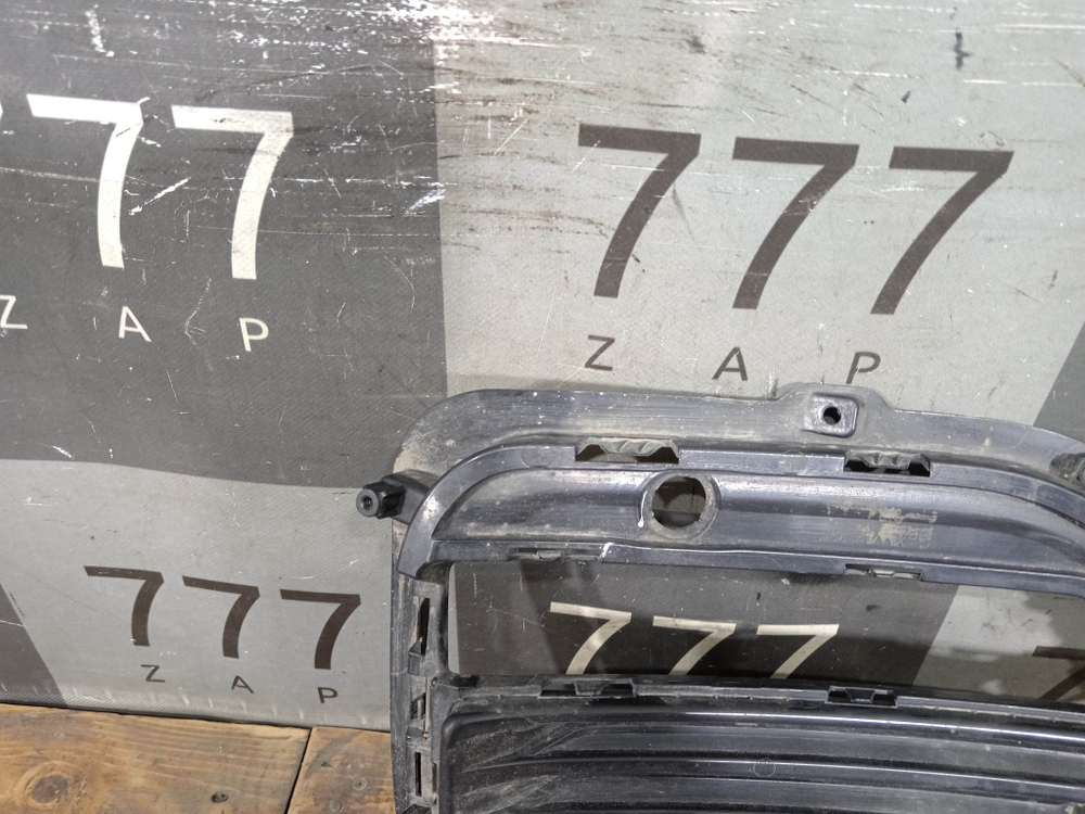 Накладка переднего бампера правая Chery Tiggo 8 Pro Max 22-нв Б/У Оригинал 602001965AA