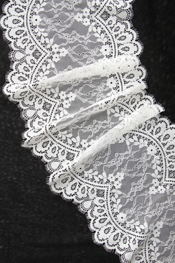 Кружево шантильи шампань ширина 24 см длина 1,4 м