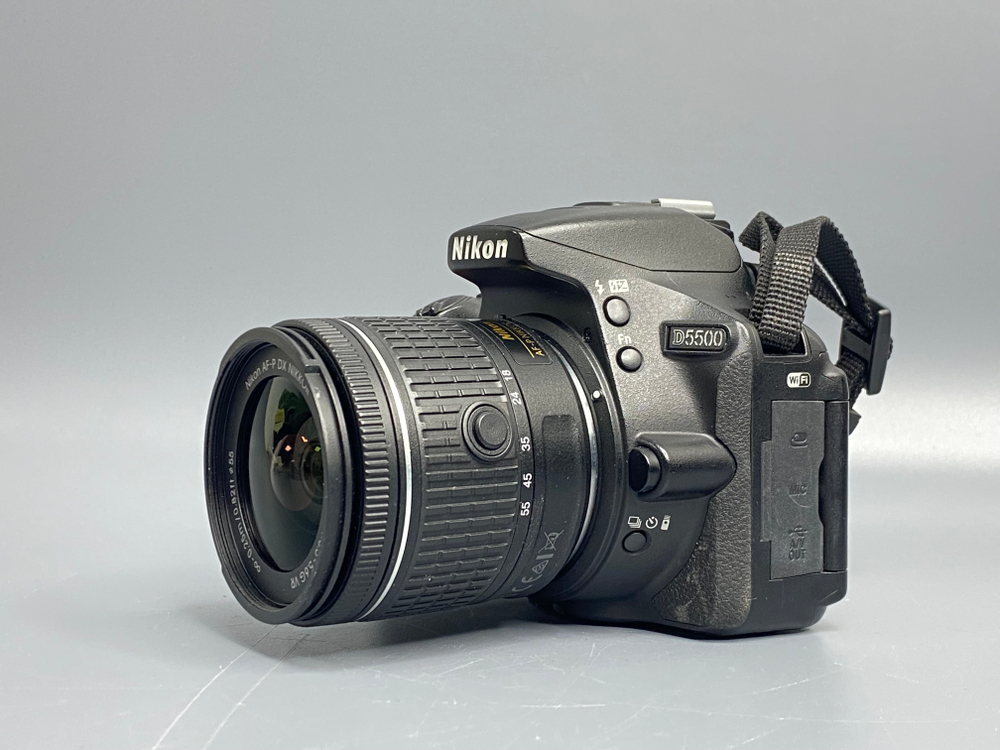 Nikon D5500 kit 18-55mm 3.300 кадров