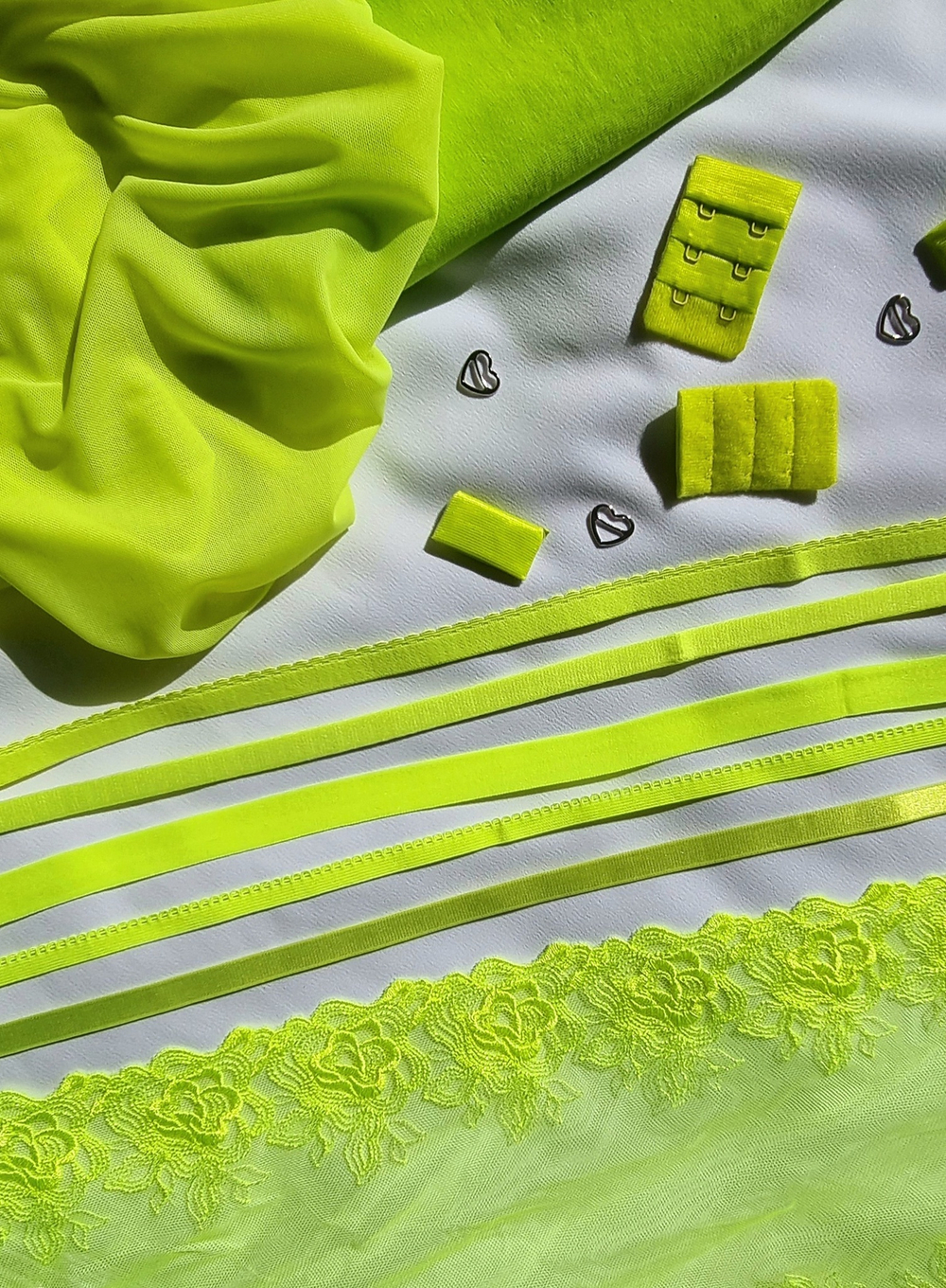 Кулирная гладь с эластаном полотно лимон-лайм неон 0,1 м