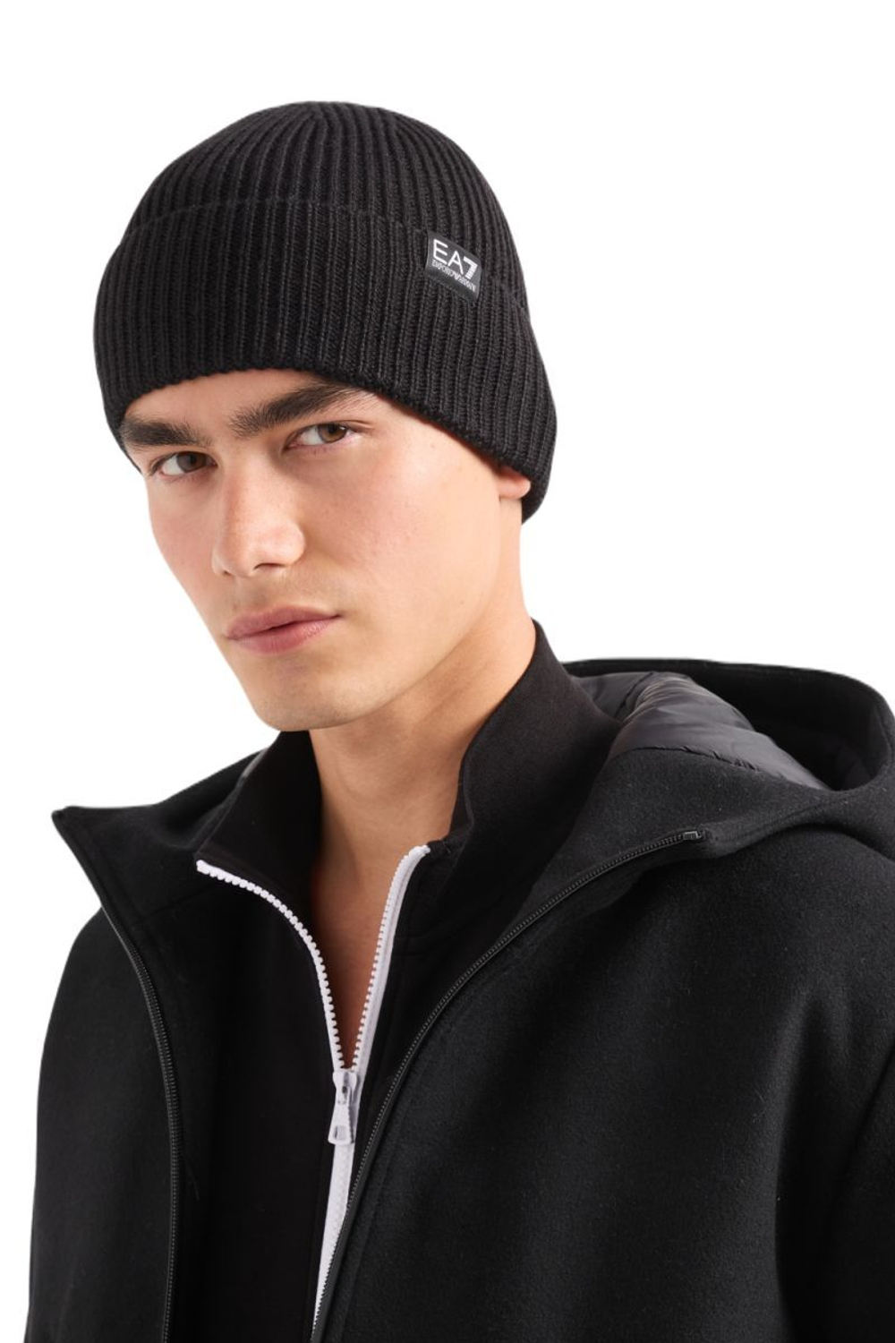 Шапка зимняя EA7 Moutain Core Beanie - Black