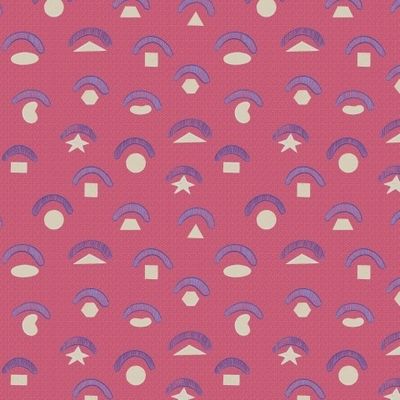 Геометрические фигуры на розовом фоне