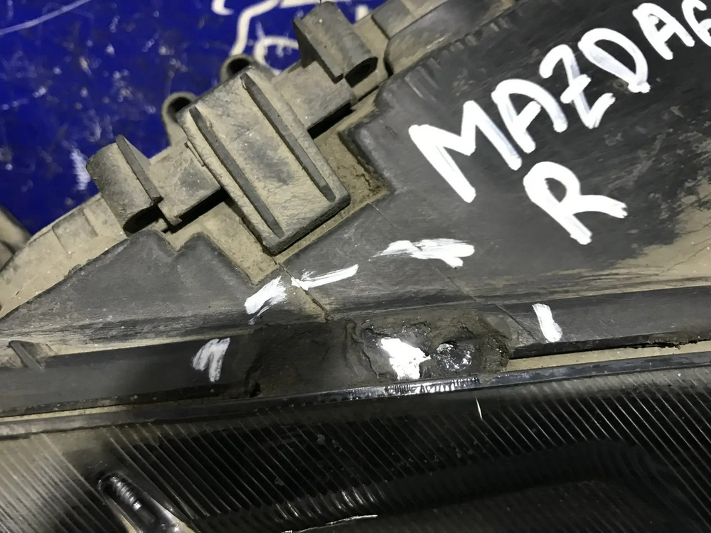 Фара передняя правая MAZDA MAZDA6 2003