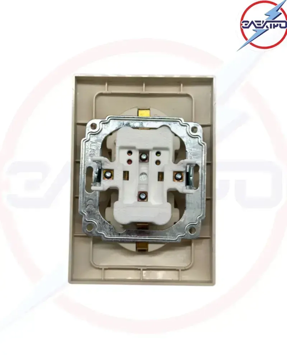 Розетка двойная с заземлением МИРА, цвет серебро, внутренняя