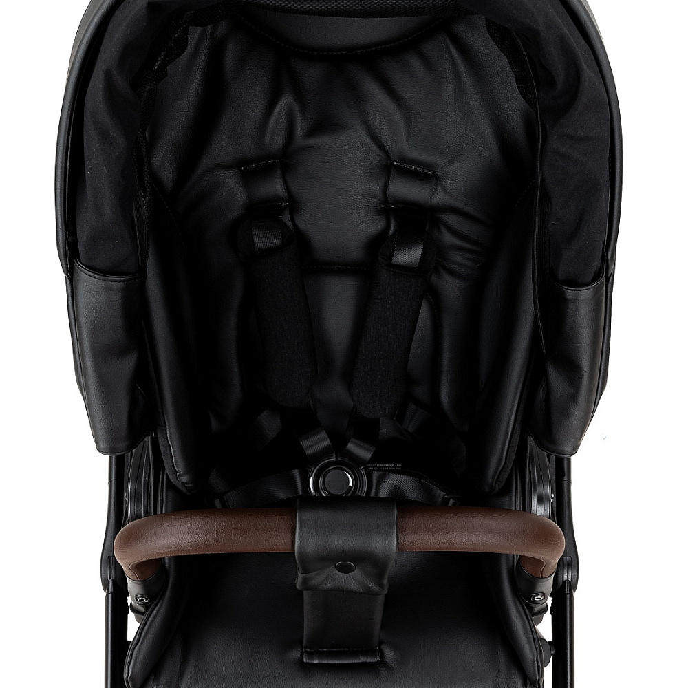 Детская коляска Roan Esso Кожа 3 в 1 с автокреслом Pituso Baesa Pro Black,Beige Canopy ESSK/210/1 Black /Black/руч.Тем.коричневый