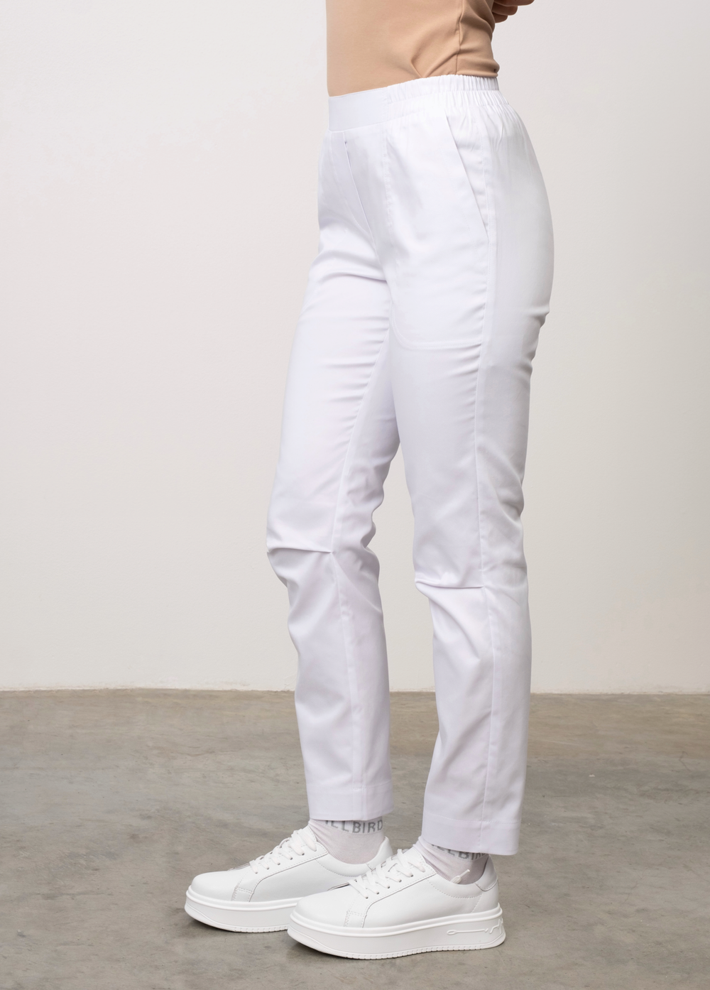 Брюки с защипами