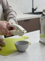 Пресс-слайсер для чеснока 2в1 Crush