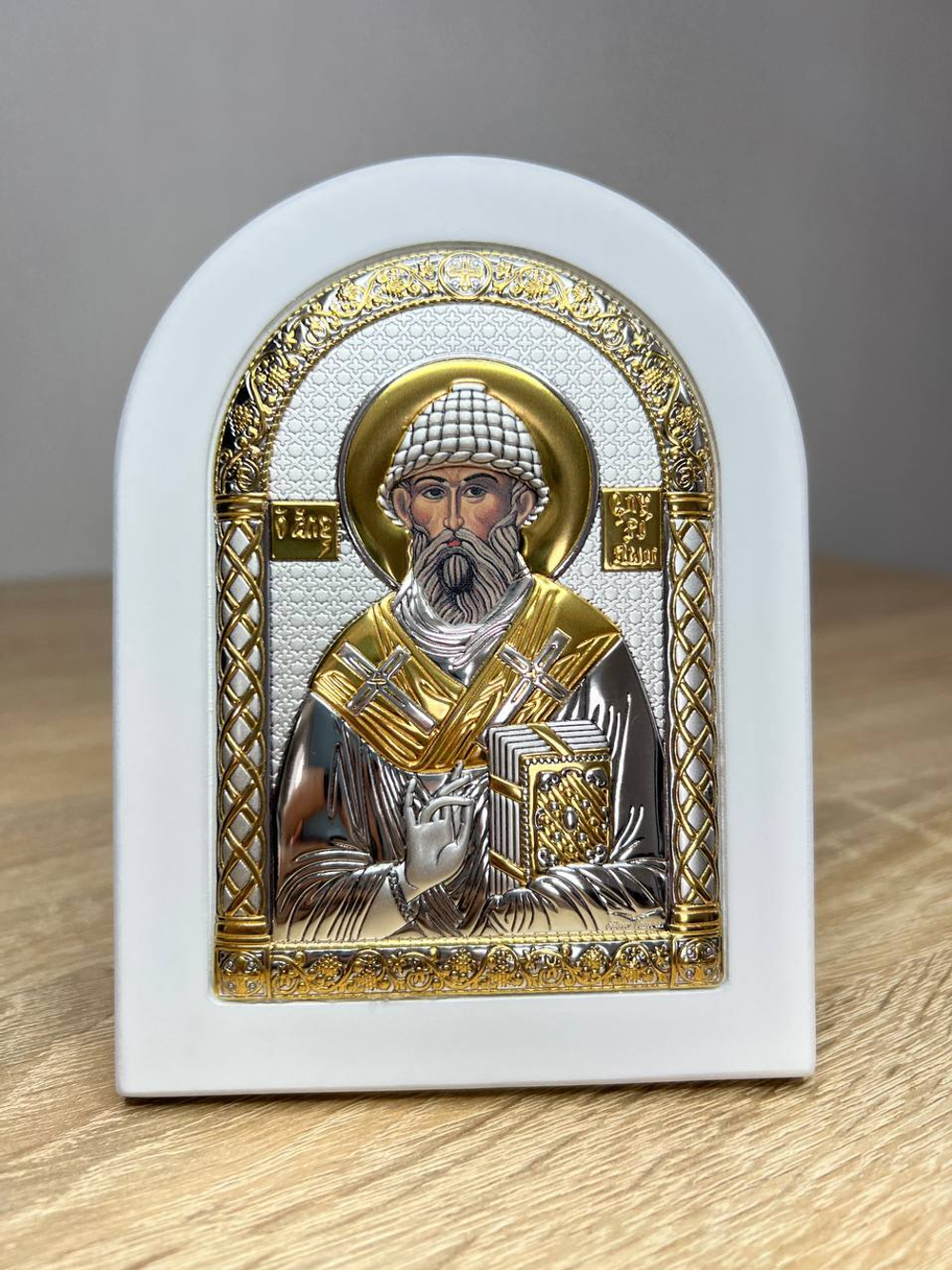 Спиридон, икона арочная, белое дерево 105х140