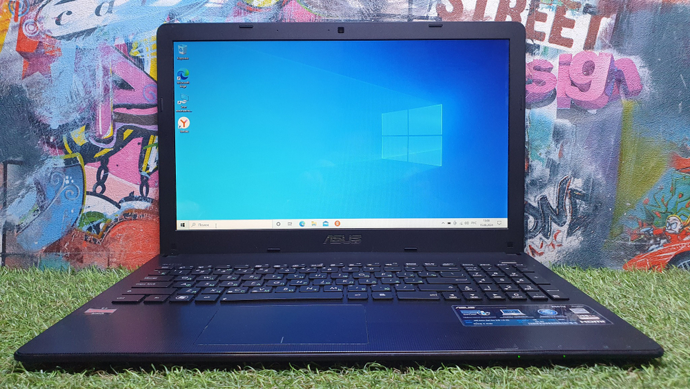 Ноутбук ASUS AMD/2Gb