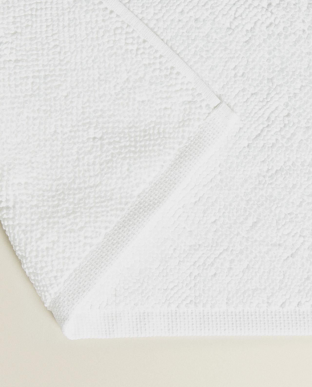 Zara Home - Гладкий нескользящий коврик для ванной, белый, 50x70 см