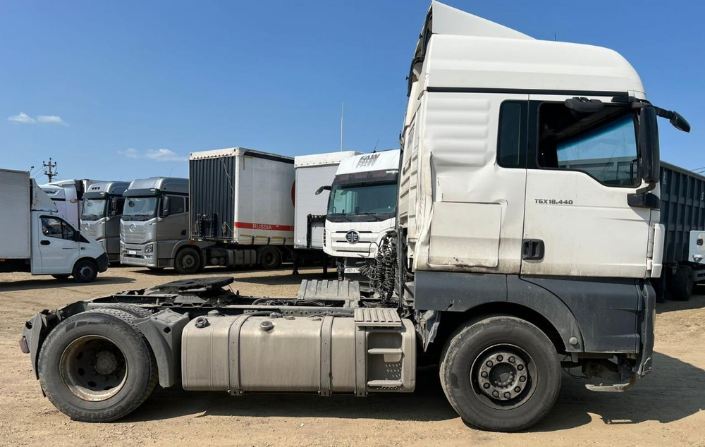 MAN TGX 4x2 Седельный тягач 18.440 4x2 BLS (Дизельный, 10,5 л, 441 л.с., АТ)