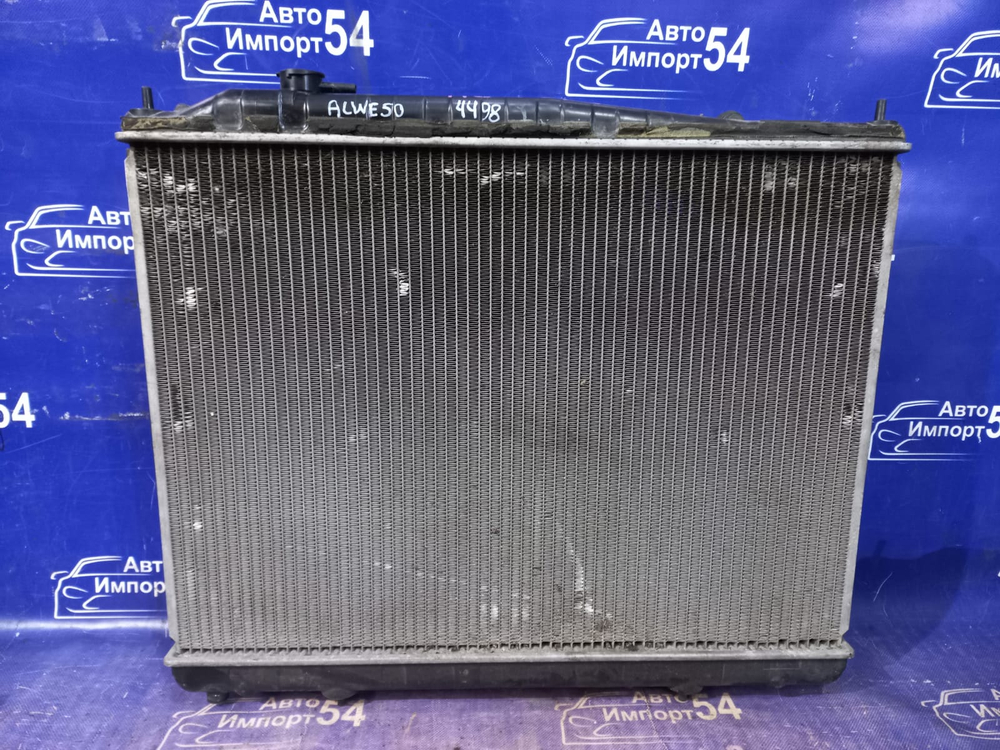 Радиатор двигателя NISSAN ELGRAND 1997-2002