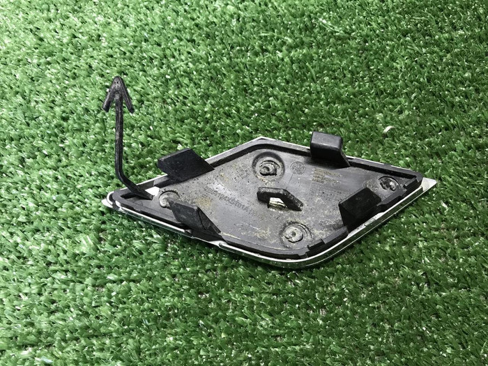 Заглушка буксировочного крюка Haval Jolion (21-24)