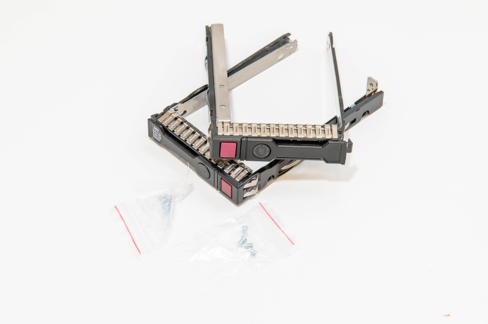 Салазки HP 651687-001 для 2.5 SAS/SATA дисков, совместимы с серверами серий Gen8/Gen9/Gen10 HP 2.5 SATA/SAS Tray Caddy для G8 G9 G10 651681-001 ref