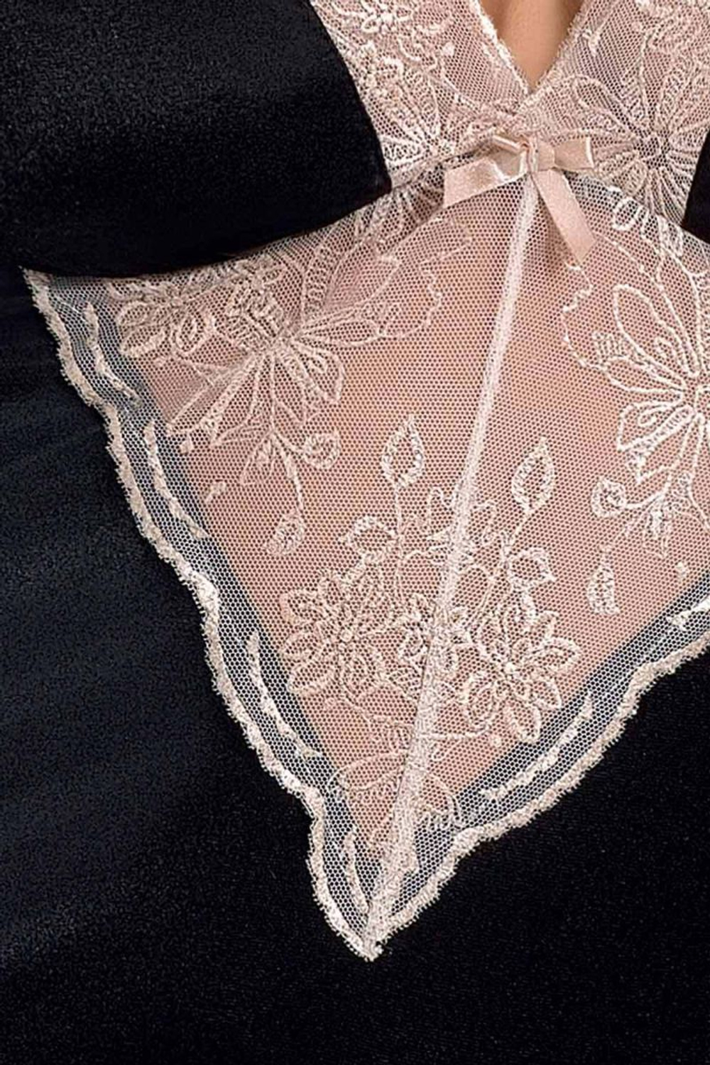 Соблазнительная сорочка с кружевами на лифе Lotus (Размер: XXL-XXXL) (Цвет: кремовый)