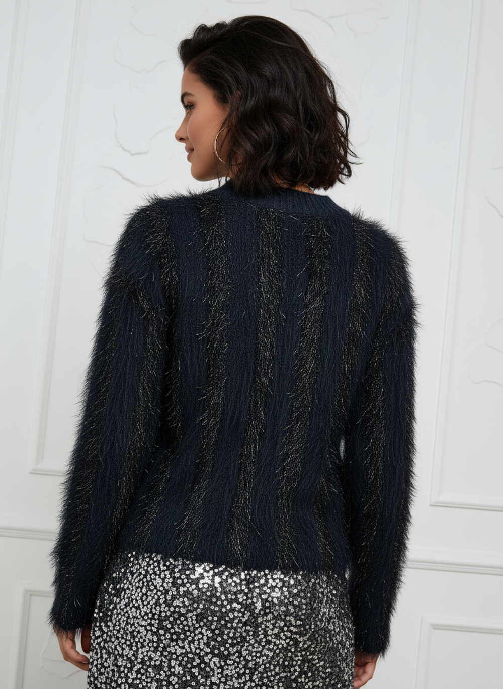 Свитер осенний теплый пушистый укороченный вязаный