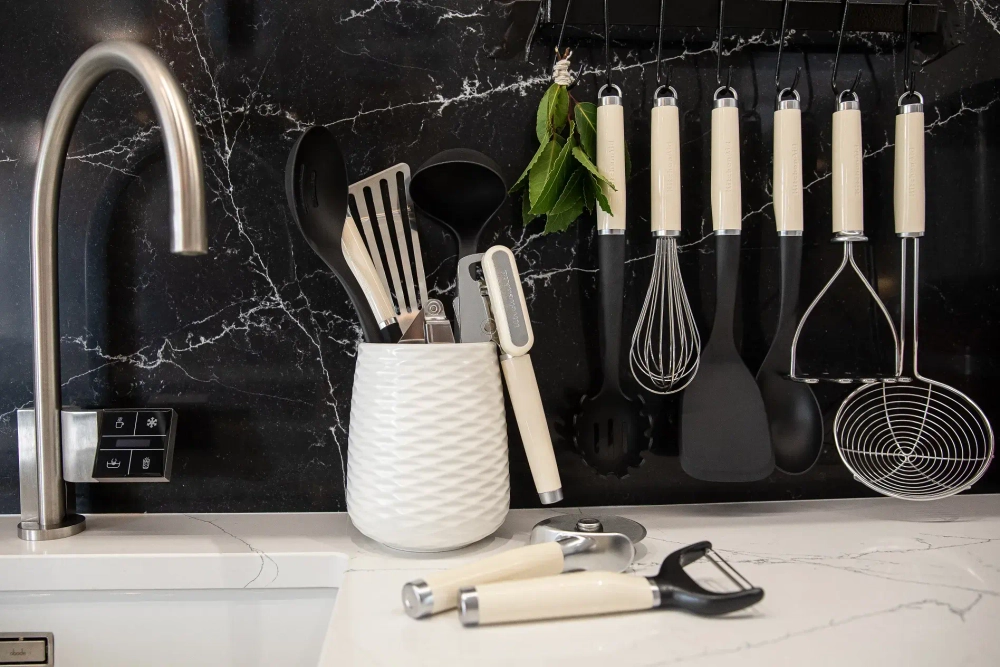 KitchenAid Лопатка CORELINE
