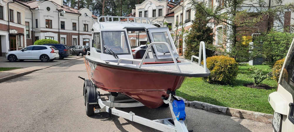 Алюминиевая моторная лодка Berkut L-HT Open