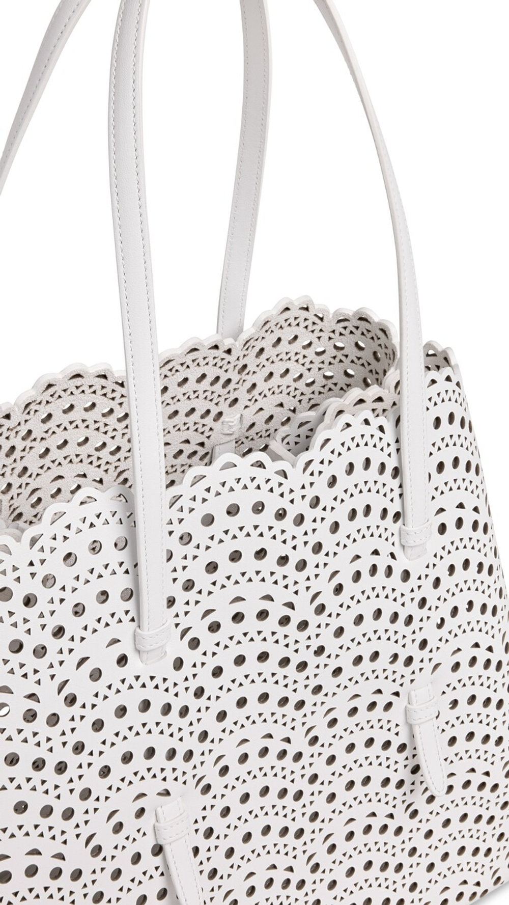 ALAÏA СУМКА MINA 37 ИЗ ТЕЛЯЧЬЕЙ КОЖИ, КРЕМОВЫЙ