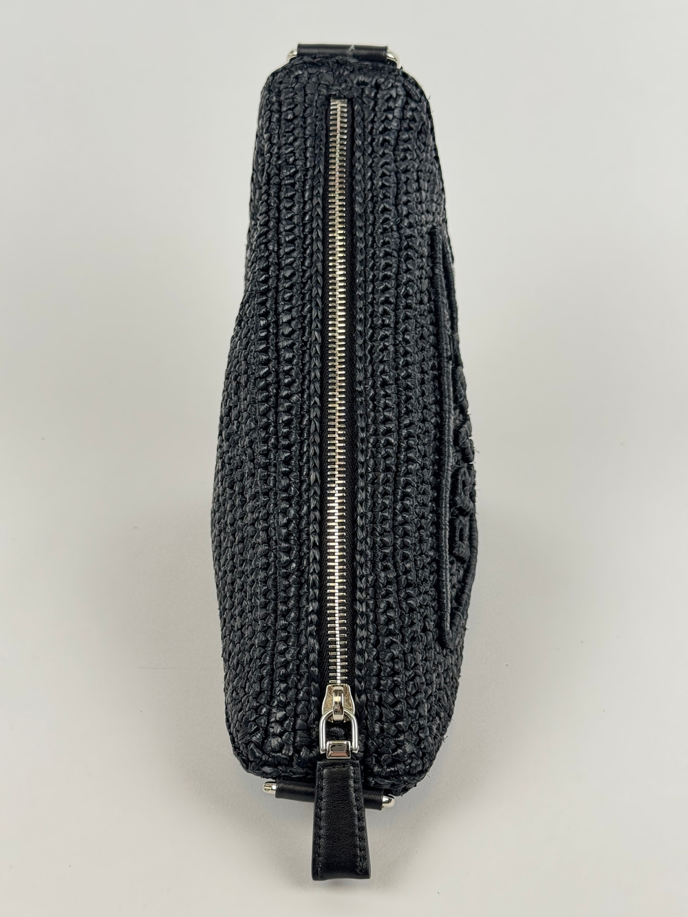 Сумка Prada Triangle crochet bag
