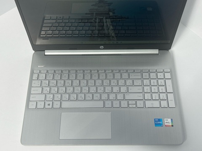 Ноутбук HP 15-dy2067ms (4W2K2UA) 15.6"/Intel Core i5 1135G7/RAM 12 GB/SSD 256 GB/Intel Iris Xe Graphics/1920x1080/IPS/Touch/Windows 11/Подсветка кл-ры: нет/серебристый. Состояние: B2