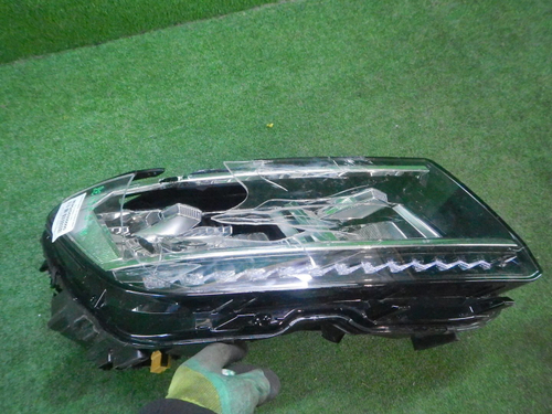 Битая Фара правая VW Tiguan 2 (2016-2020) LED