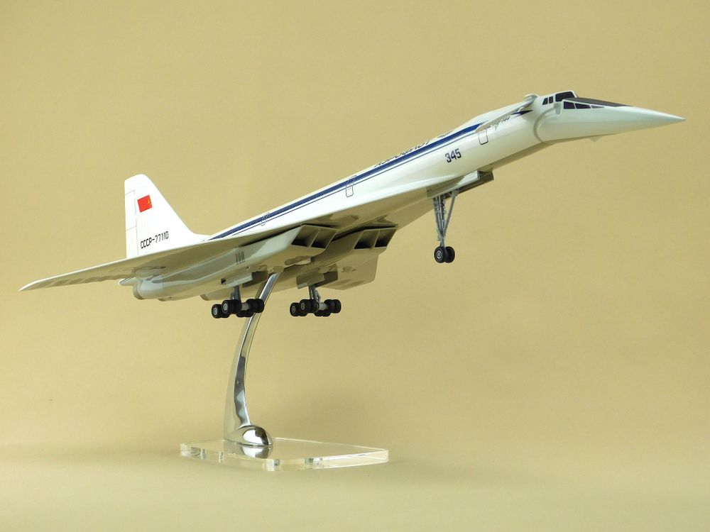 Модель самолета Ту-144 (М1:100, Аэрофлот СССР-77110) конфигурация посадочная с шасси