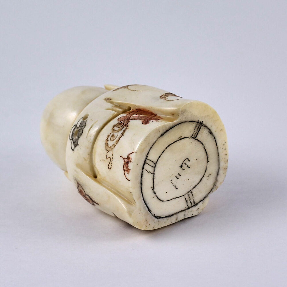 Нэцкэ Ребенок Карако в кимоно