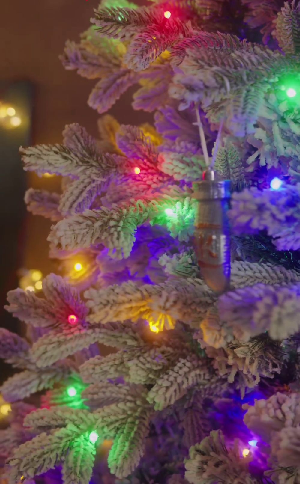 Ель заснеженная «Аляска» с 2в1 встроенной гирляндой (Литая+пвх) 210 см / 2,1 м