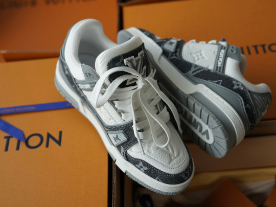 Кроссовки LV Trainer