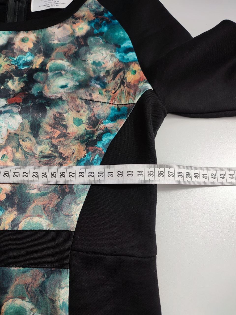 Платье T-Room стильное 44 размер