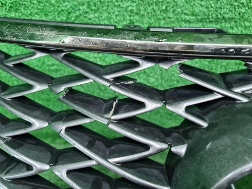 Решетка радиатора Lexus RC (2018-н.в.) F-sport