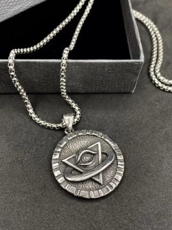 Магический кулон оберег амулет Пирамида с Глазом на цепочке