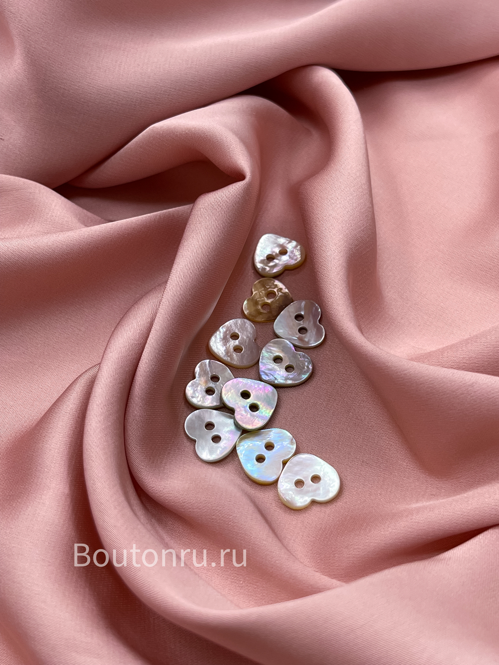 Пуговицы на прокол сердечки натуральный перламутр