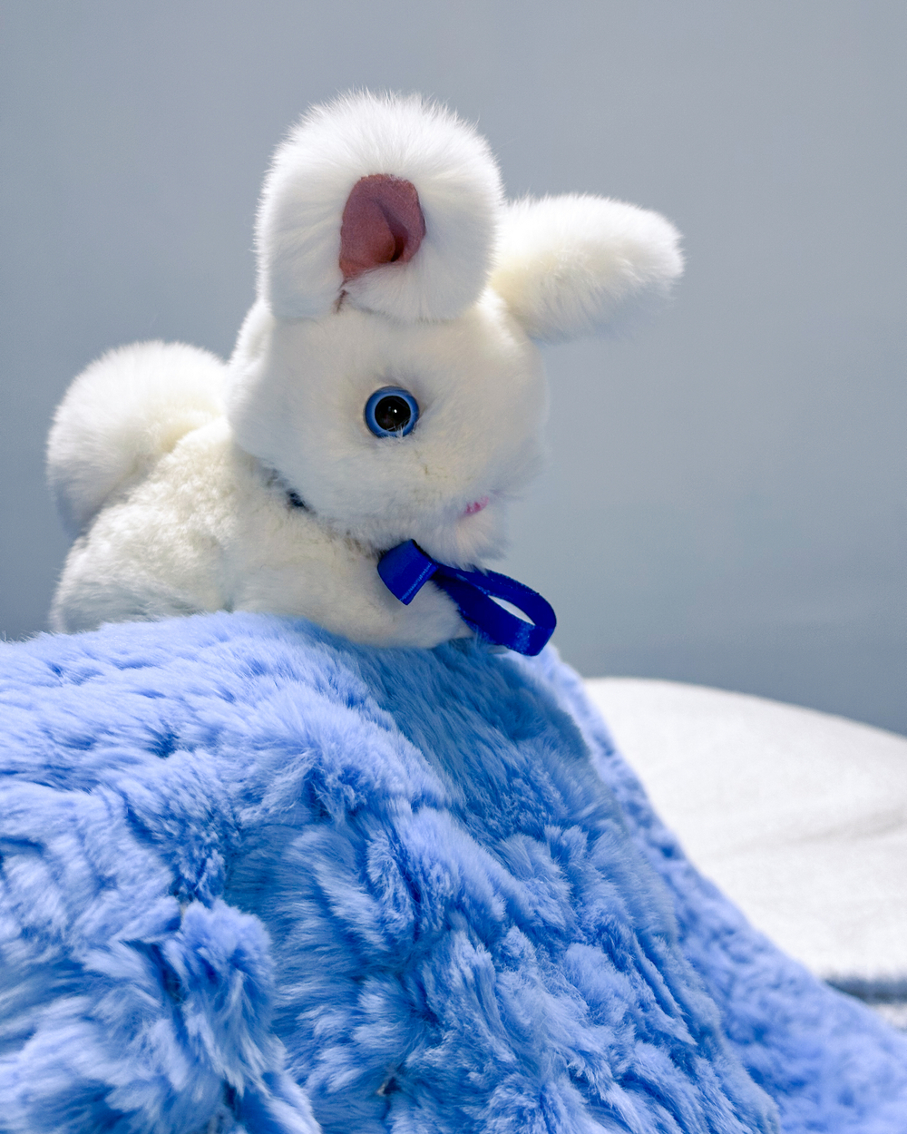 Вязаный детский плед из натурального меха рекс "Зайчик" 120х80 см (голубой)