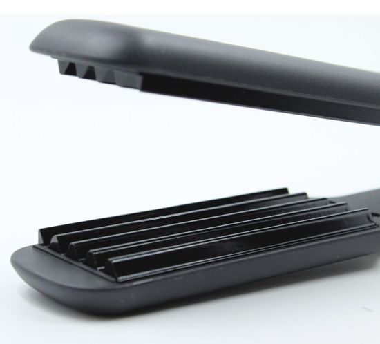 Утюжок MASTER M-1002 гофре