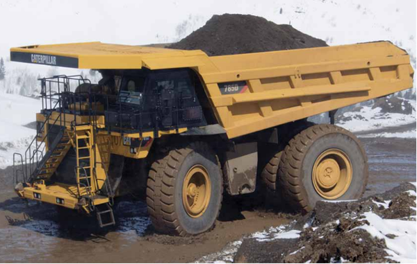 Бортовой редуктор и блок тормоза карьерного самосвала 785D Caterpillar для горнодобывающей промышленности.