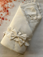 Одеяло-конверт для новорожденного "Jana-бант" белый (Одеяло-конверт, комбинезон, поясок)