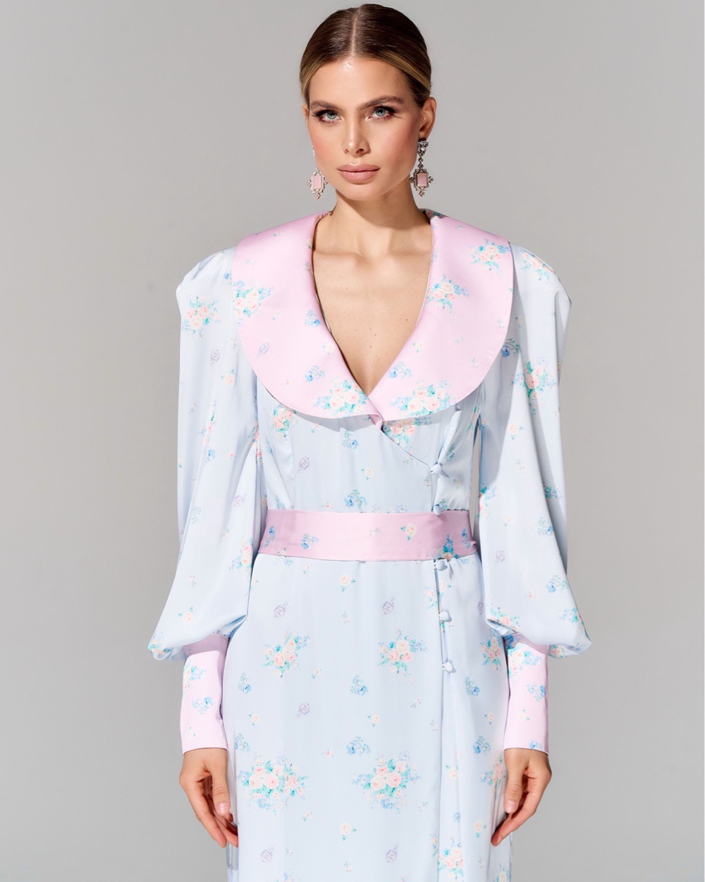 Платье длины миди