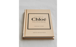 The Little Book of Chlo . Иллюстрированная книга о модном доме Chlo (на английском языке)