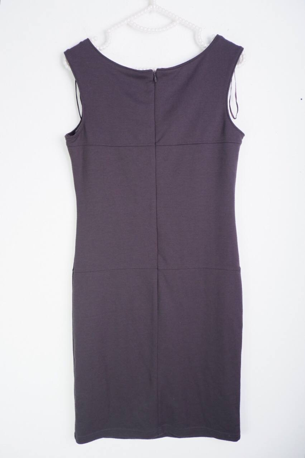 Платье Ostin лаконичного дизайна, маркировка S, визуально 44 размер