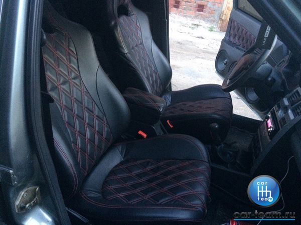 Анатомический комплект для переделки сидений ВАЗ в "Recaro" (Рекаро) из экокожи "Одинарный ромб 4см"